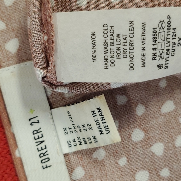 Forever 21 light brown white spots long sleeve top blouse size 2X - Picture 4 of 5